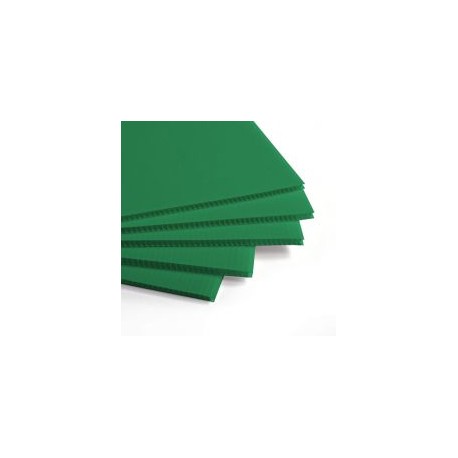 Coroplast verde pasto 4 mm 700 g 1.22 x 2.44 m Placa